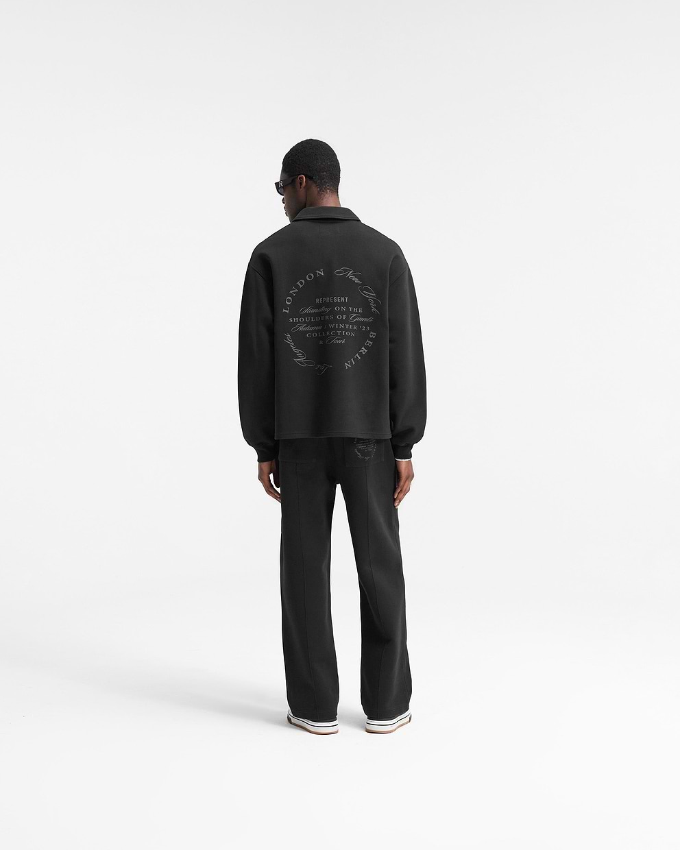 Season Tour Quarter Zip Sweater - Black